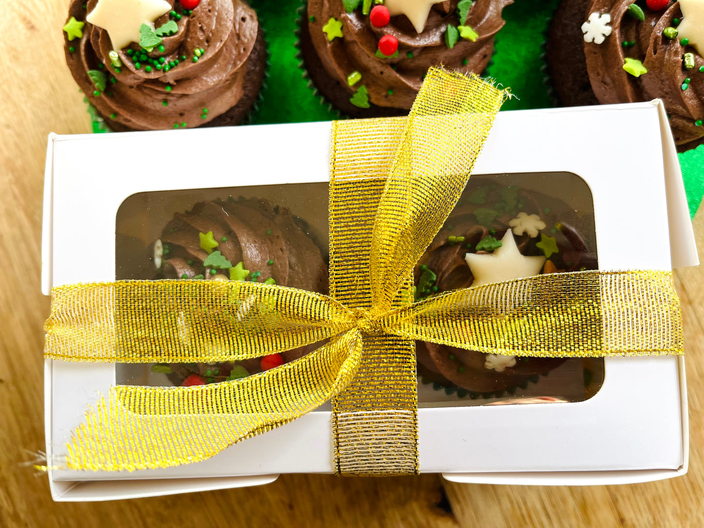 A Xmas Cupcake Gift 6